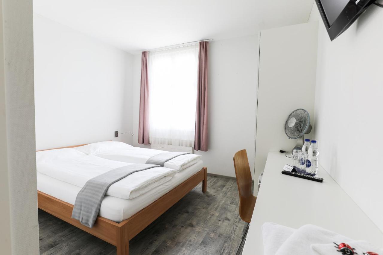Hotel Loewen Niederuzwil Ngoại thất bức ảnh